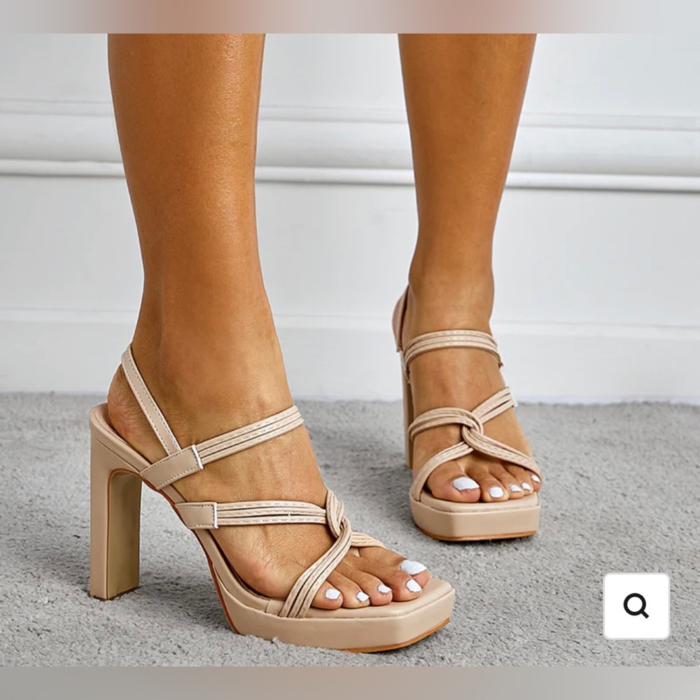 NEWBELLA

Ankle Strap Heel Sandals NWT